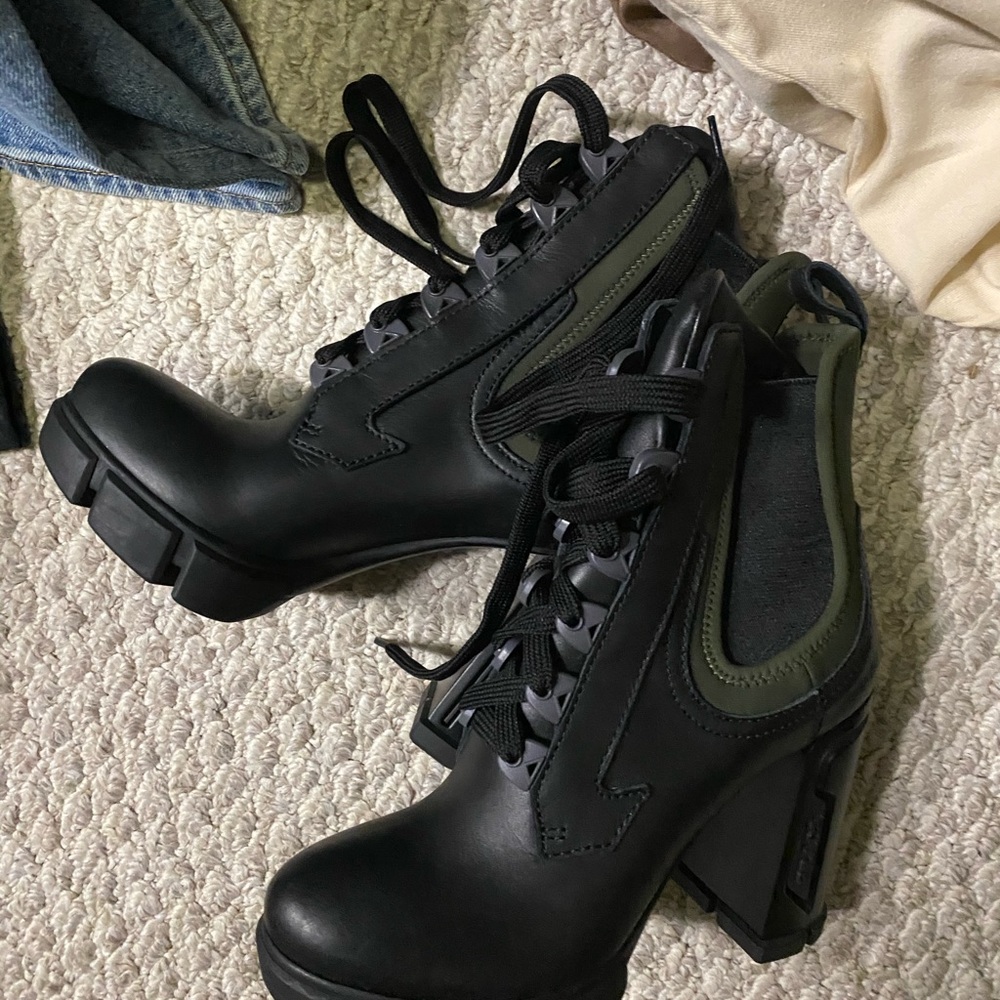 💜SOLD❤️[prada] Brand new prada hiking boots - Picture 6 of 8